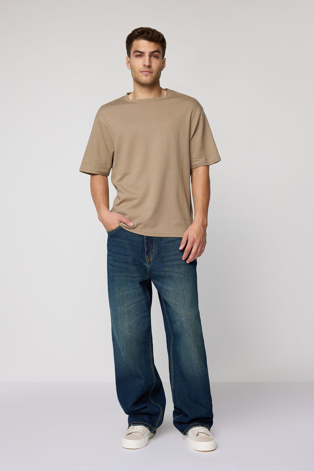 8JULY24_16862-Edit_16eff424-bc41-4bf5-b9fb-8451f69e68fb.jpg Deep Sea Blue Relaxed Baggy Straight Fit Jeans - Image 1