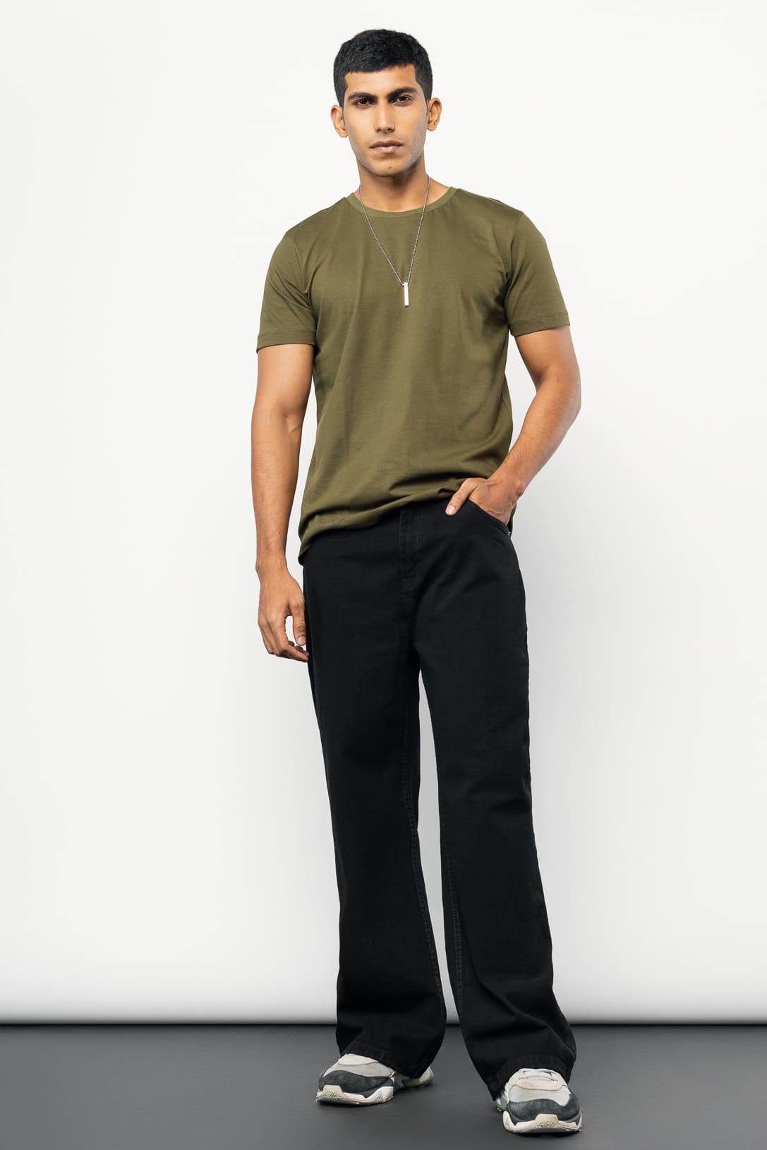 FreakinsMen-25.jpg Jet Black Minimal Street Style Relaxed Wide Jeans for Men - Image 1