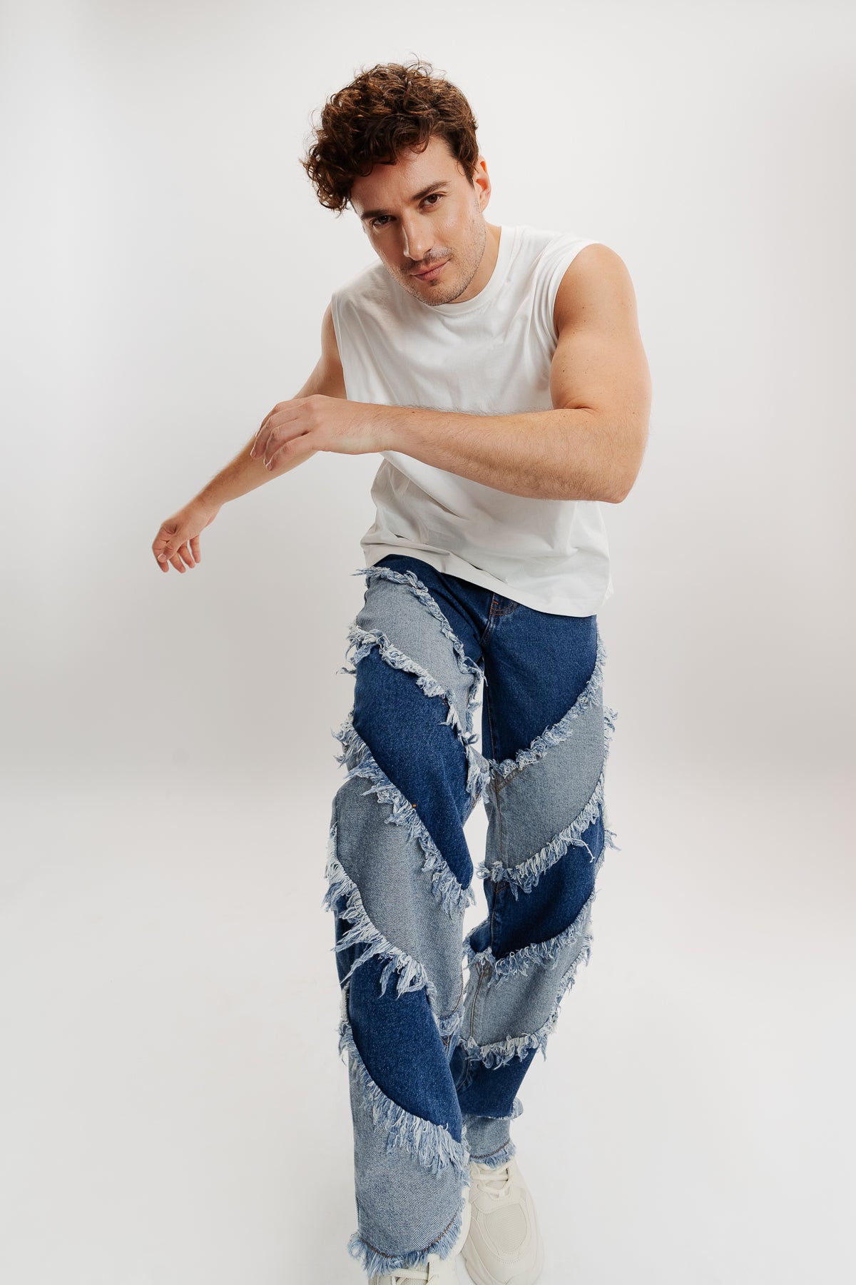 PALI9Feb-1210-Edit.jpg Men?s Peeled Blue Vintage Wash Straight Denim Jeans - Image 1